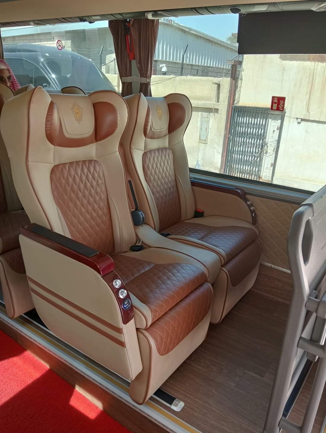 باص رحلة العمرة